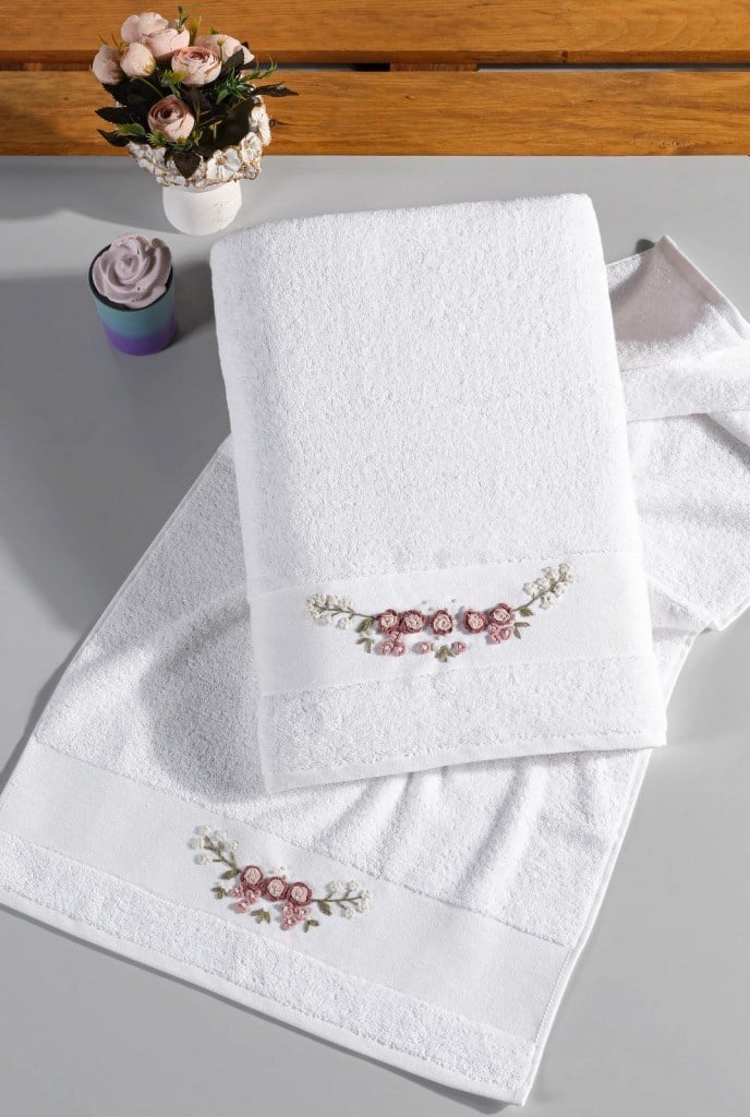 %100 Pamuk Nakış İşlemeli 2’li Banyo ve Yüz Havlu Takımı (50x90 cm + 90x180 cm XL Banyo Havlusu)