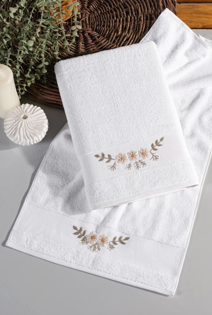 %100 Pamuk Nakış İşlemeli 2’li Banyo ve Yüz Havlu Takımı (50x90 cm + 90x180 cm XL Banyo Havlusu)