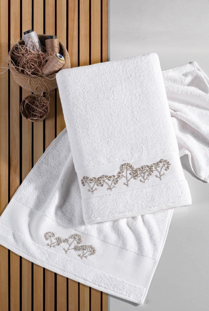 %100 Pamuk Nakış İşlemeli 2’li Banyo ve Yüz Havlu Takımı (50x90 cm + 90x180 cm XL Banyo Havlusu)