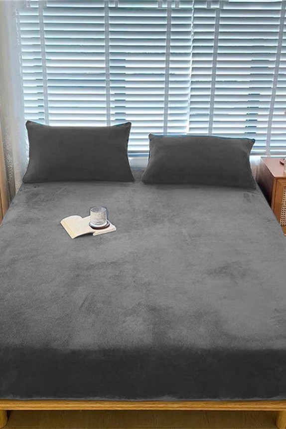 Kadife Kumaş Battal Çift Kişilik Fitted Lastikli Çarşaf Takımı 180x200+30 cm