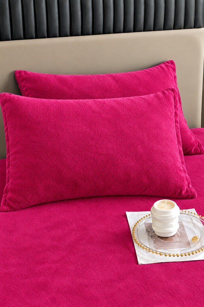 Kadife Kumaş Battal Çift Kişilik Fitted Lastikli Çarşaf Takımı 180x200+30 cm