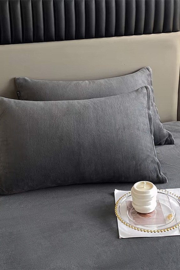 Kadife Kumaş Battal Çift Kişilik Fitted Lastikli Çarşaf Takımı 180x200+30 cm