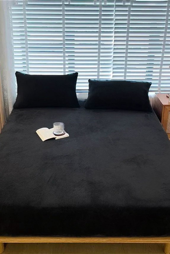 Kadife Kumaş Battal Çift Kişilik Fitted Lastikli Çarşaf Takımı 180x200+30 cm