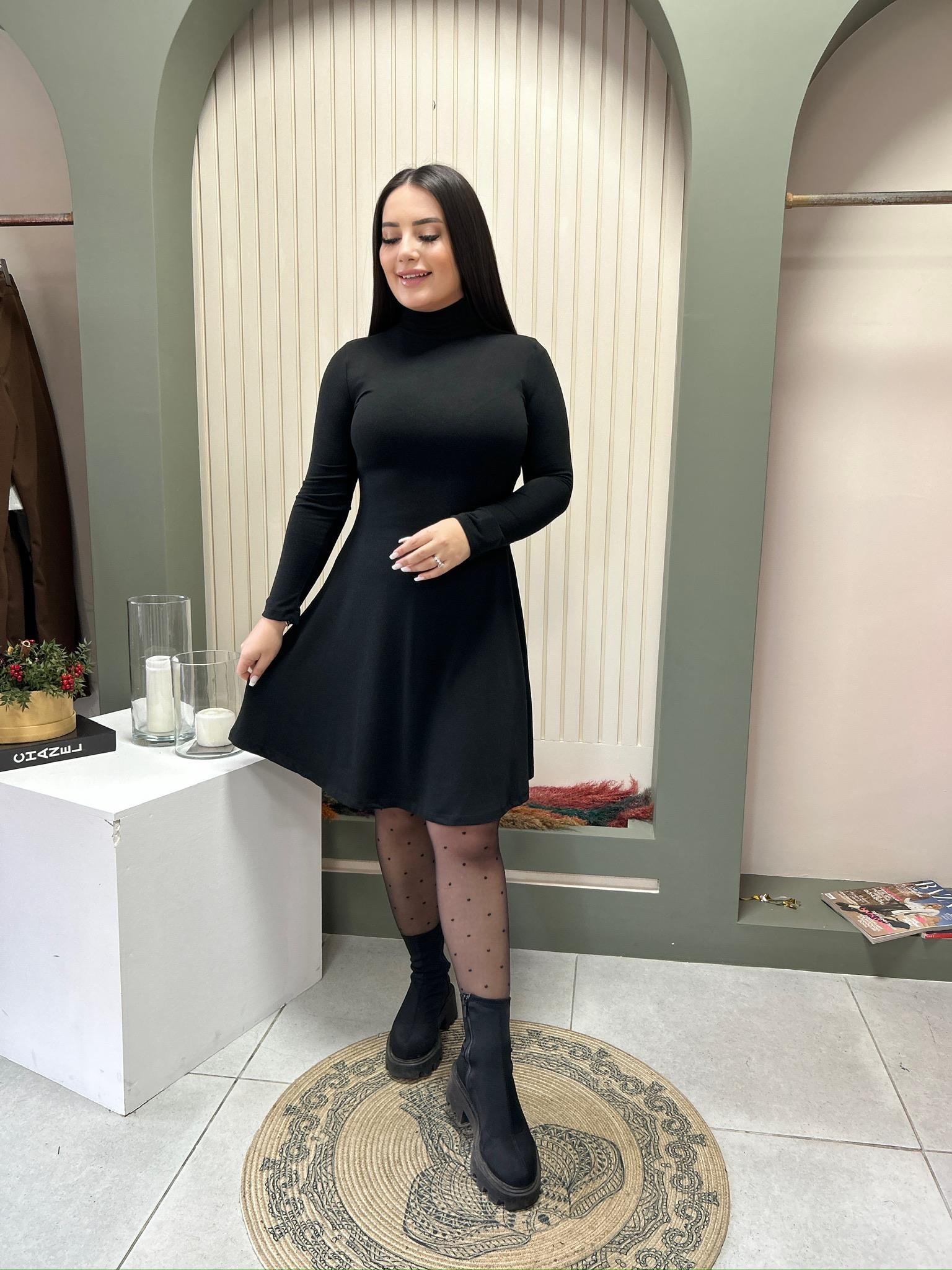 Balıkçı Siyah Çan Elbise 
