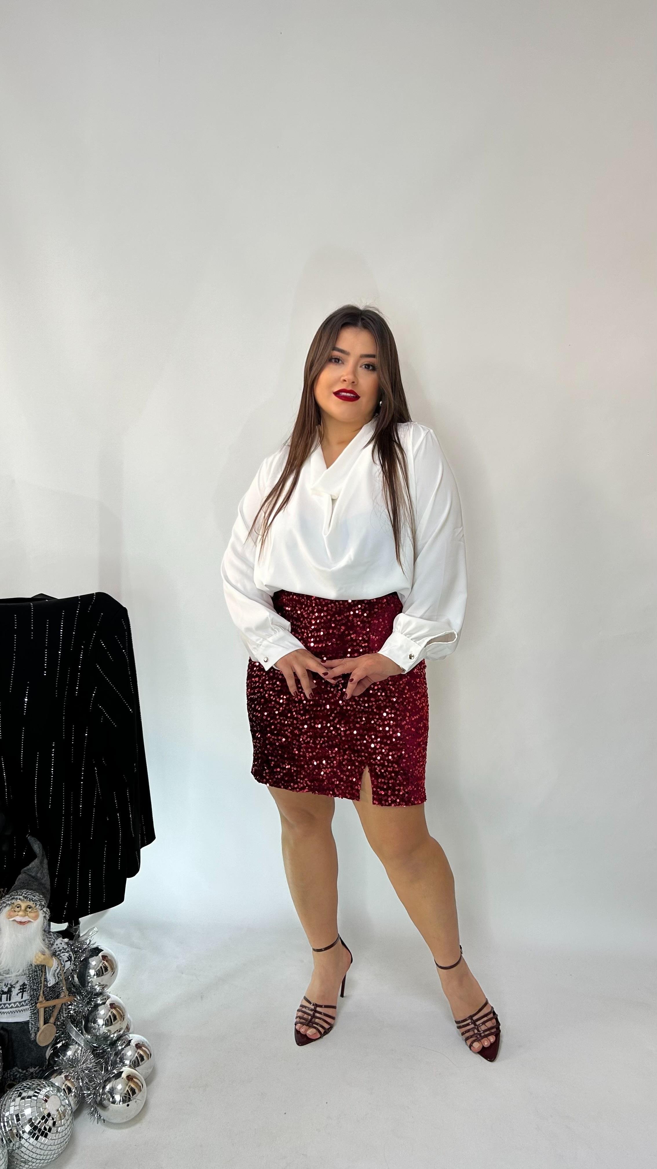Beyaz Degaje Yaka Şifon Bluz 