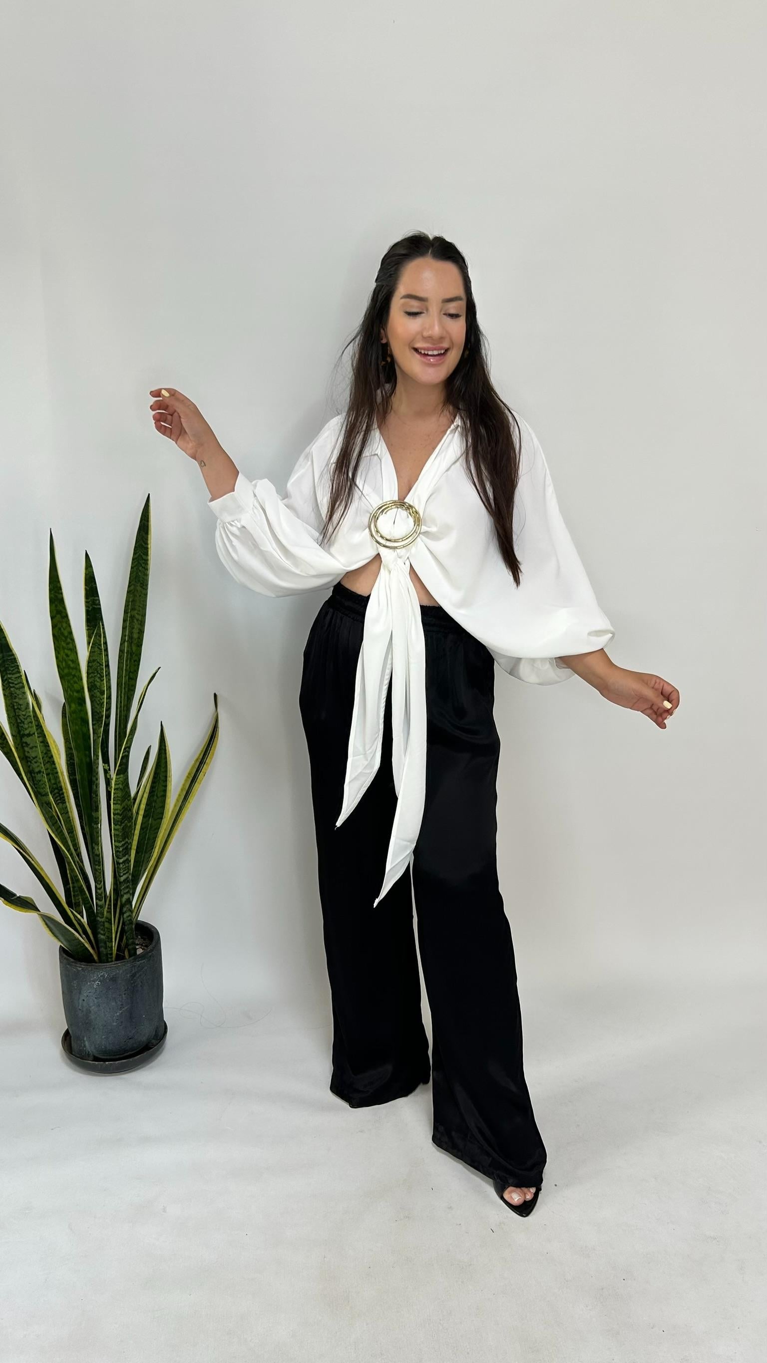 Beyaz Gold Tokalı Bluz