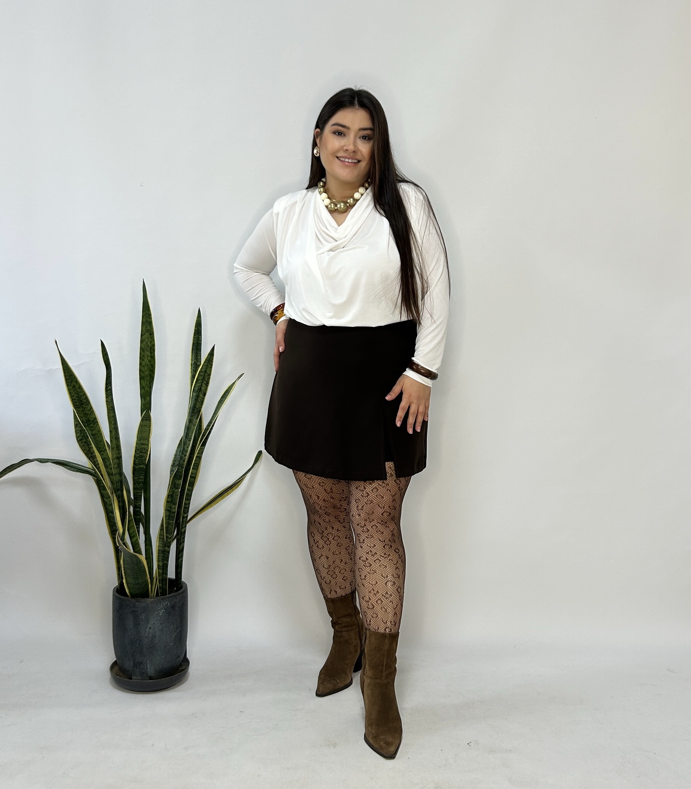 Beyaz Vatkalı Degaje Bluz