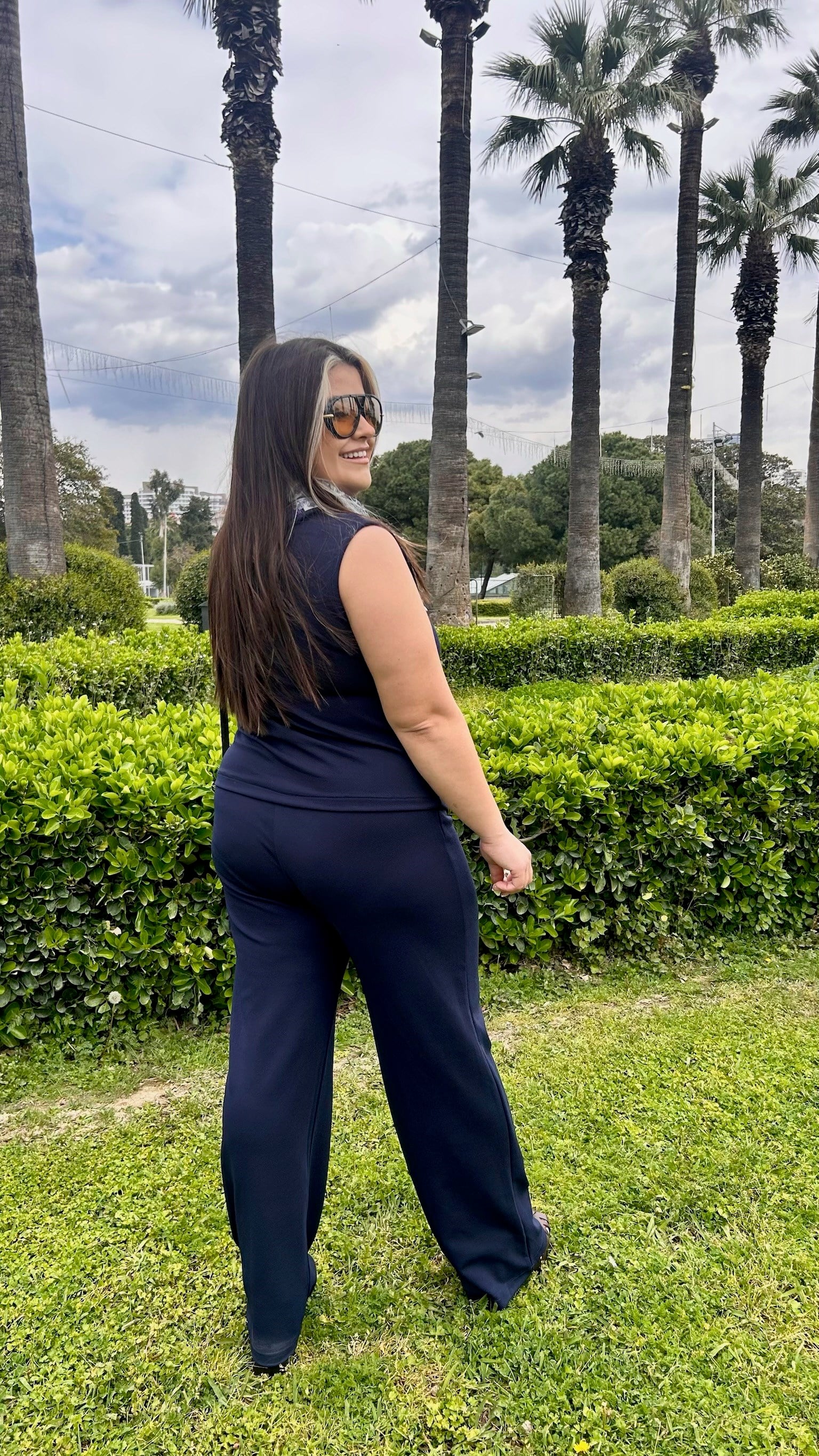 Gold Düğmeli Yelekli Takım