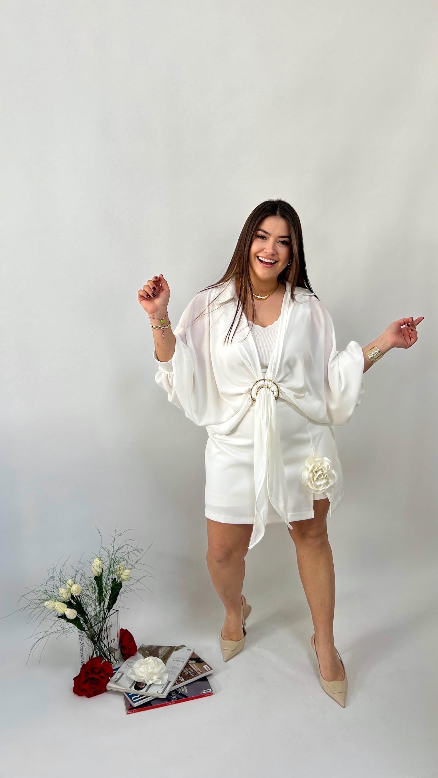 Gold Toka Detaylı Bluz 