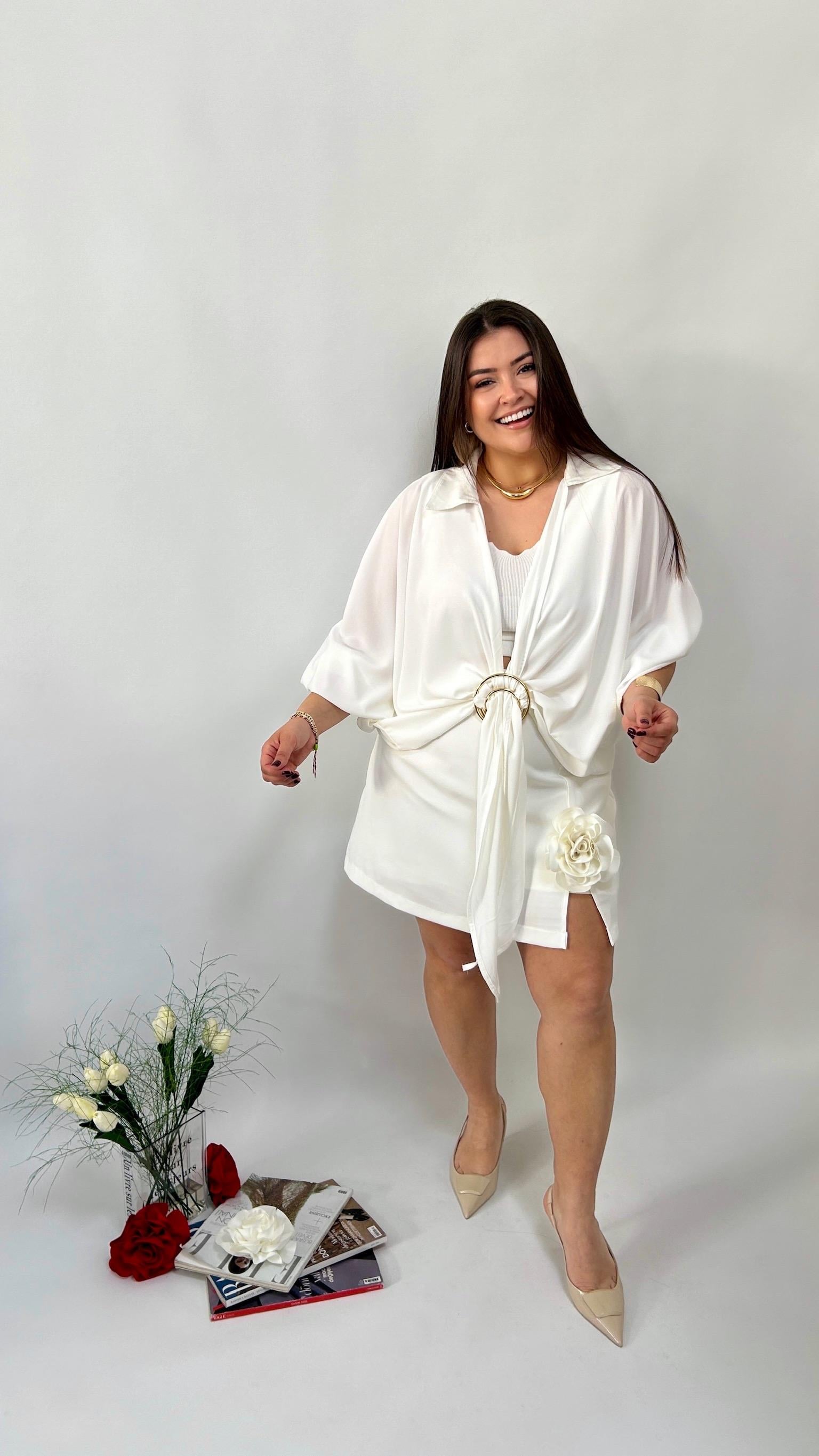 Gold Toka Detaylı Bluz 