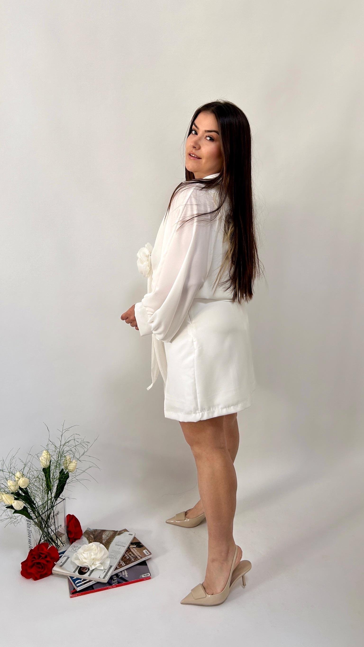 Gold Toka Detaylı Bluz 