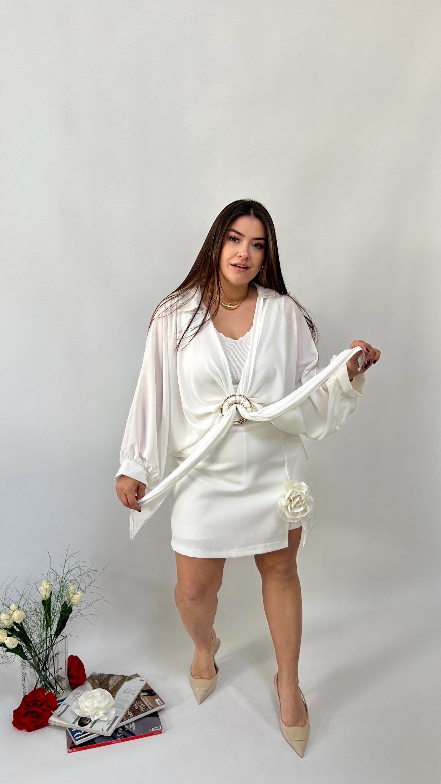 Gold Toka Detaylı Bluz 