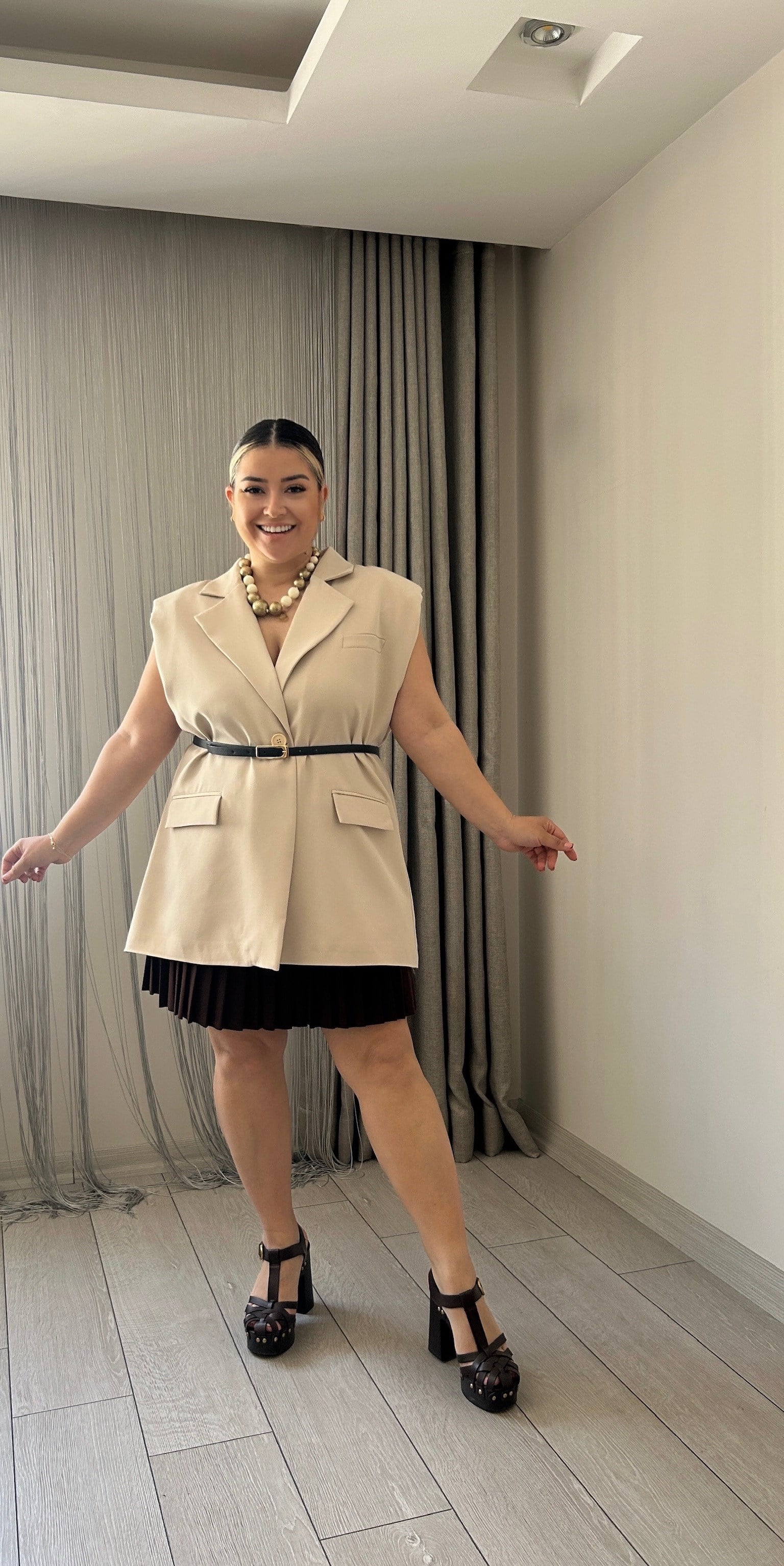 Krem Vatkalı Blazer Yelek