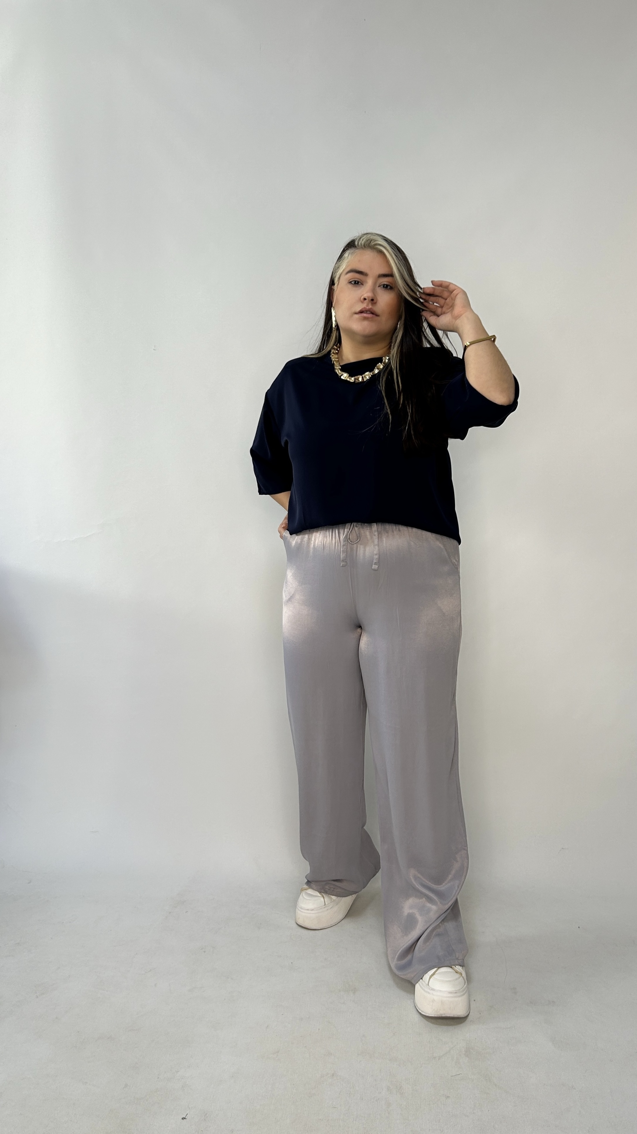 Lacivert Vatkalı Bluz