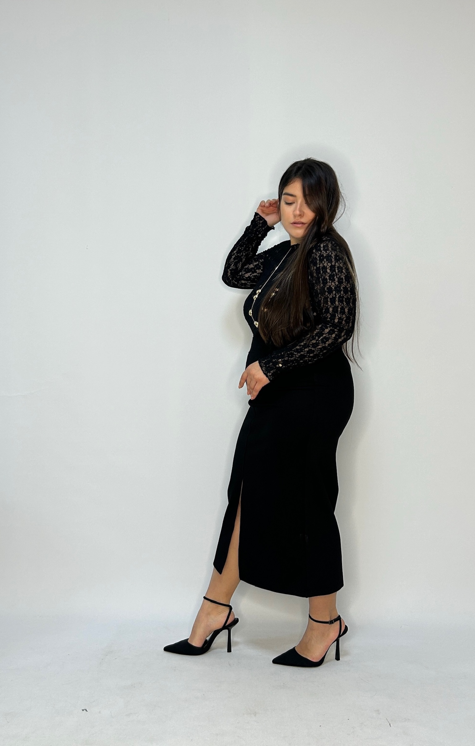 Siyah Dantel Likralı Bluz 