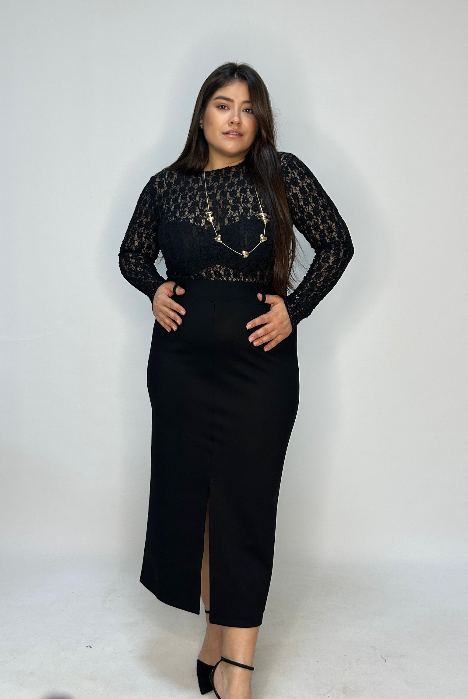 Siyah Dantel Likralı Bluz 