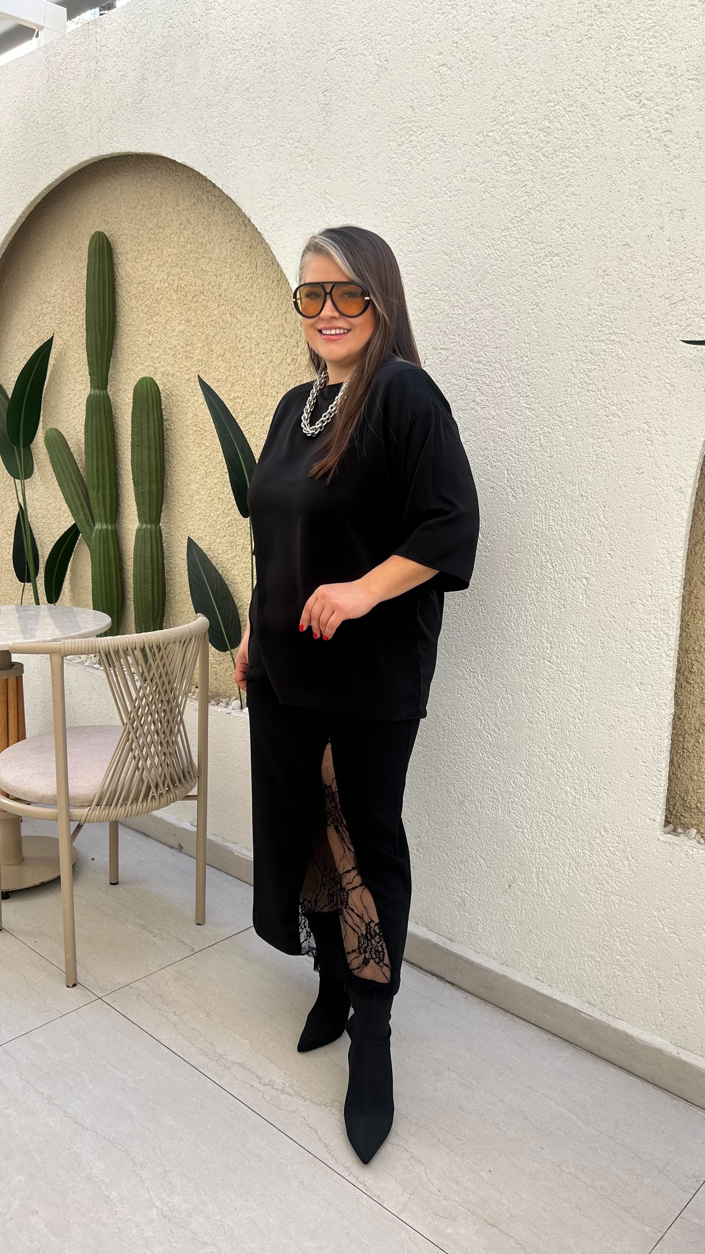 Siyah Dokuma Vatkalı Bluz