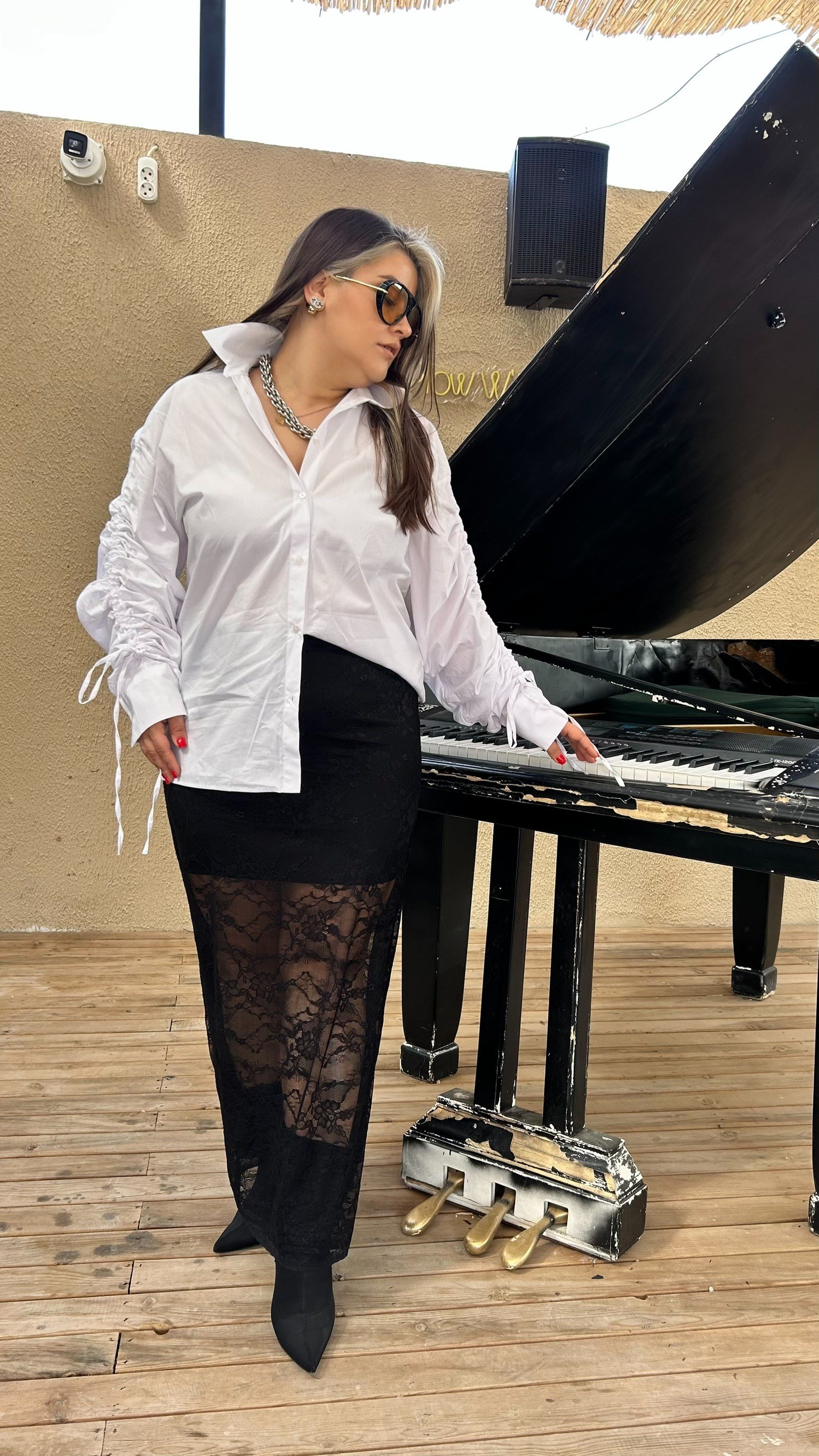 Siyah Likralı Dantel Etek