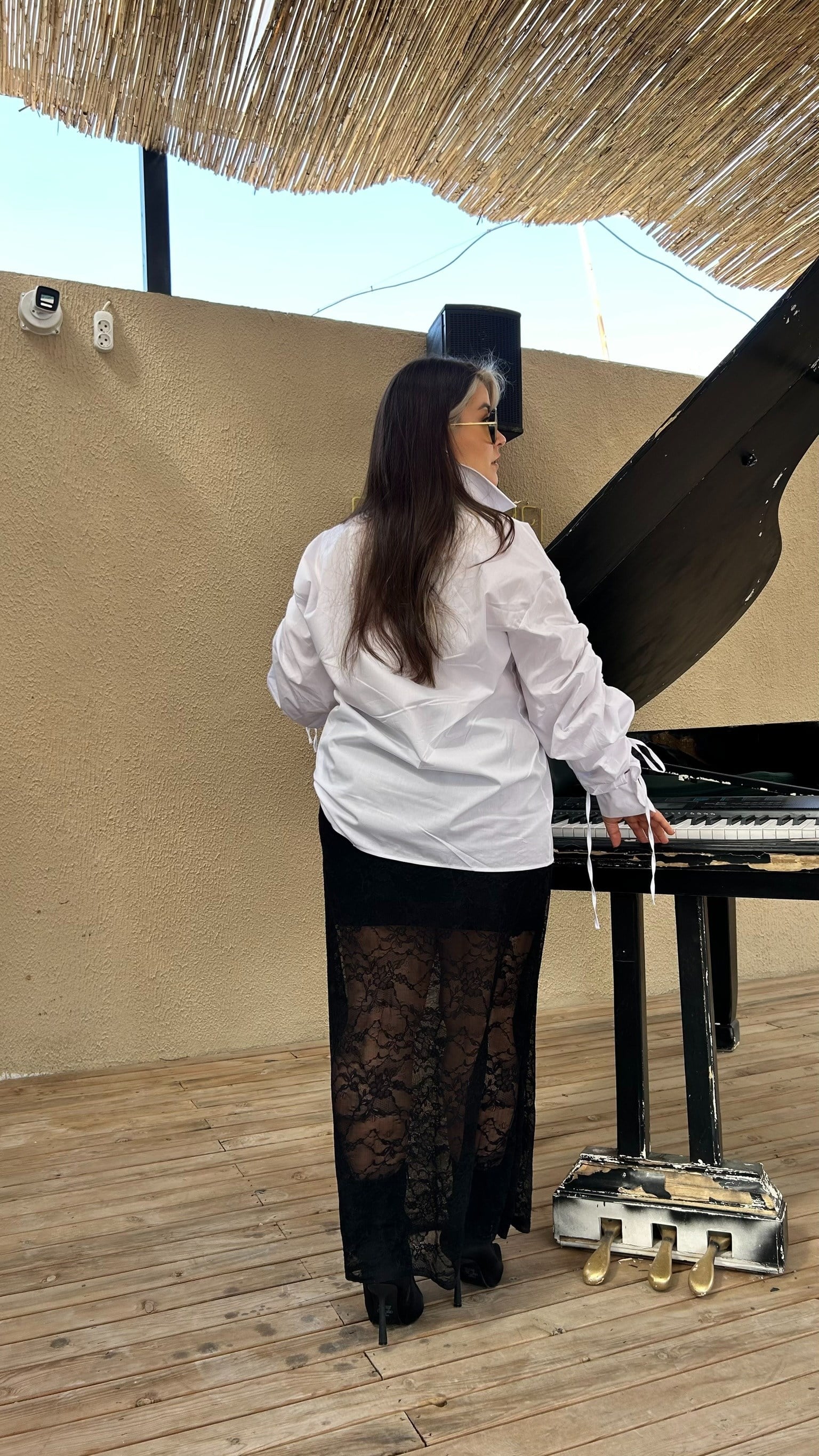 Siyah Likralı Dantel Etek