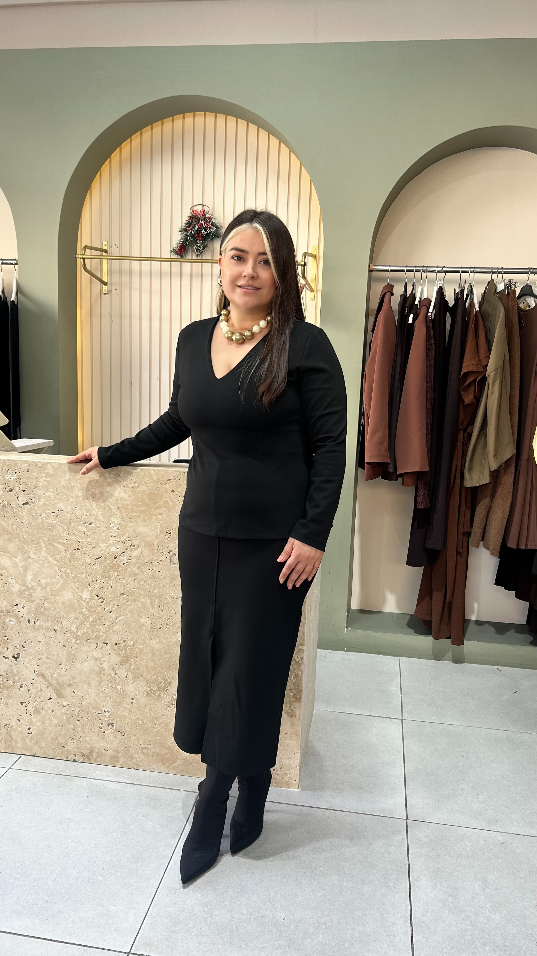 V Yaka Peplum Çelik Kumaş Bluz