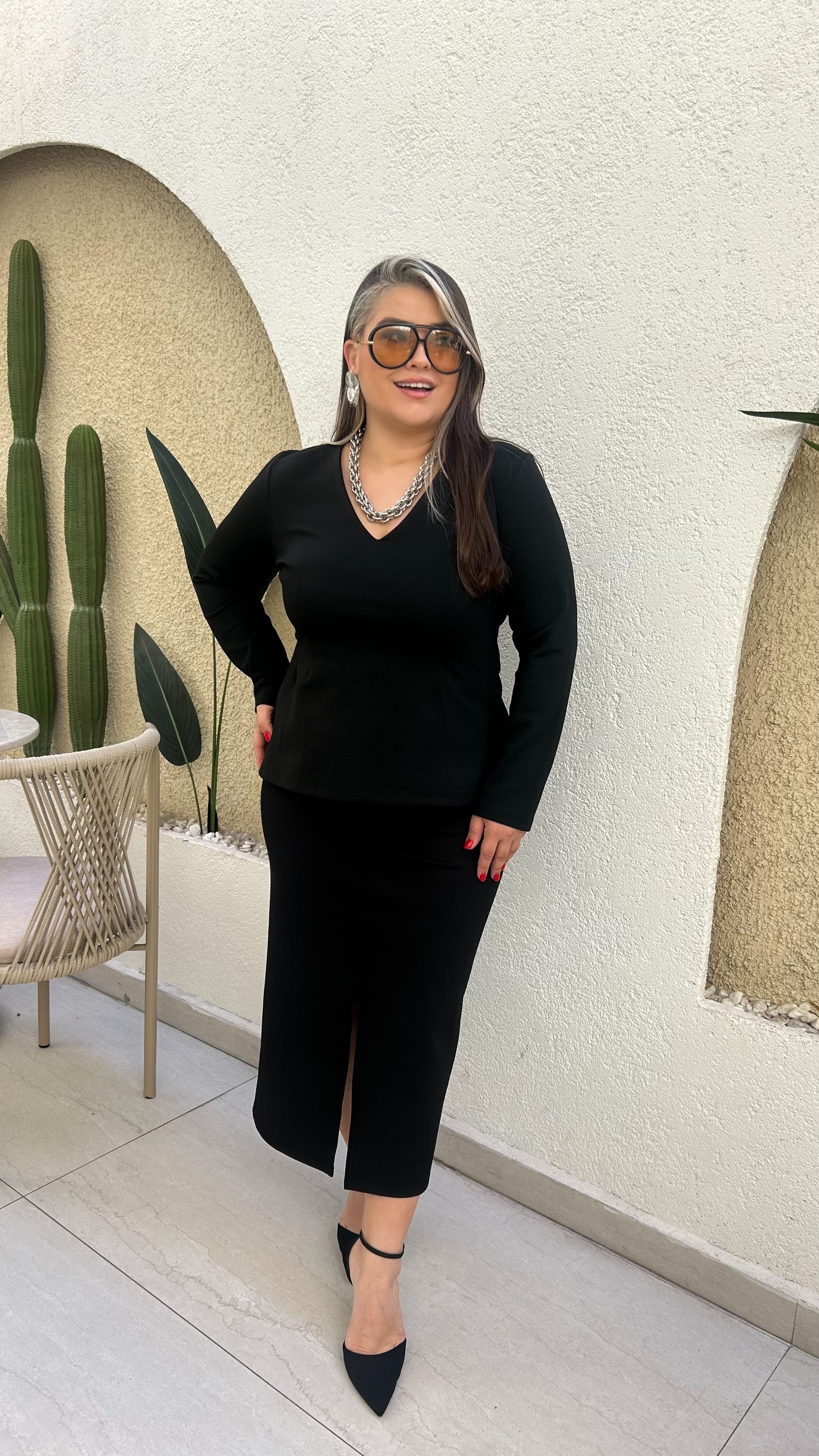 V Yaka Peplum Çelik Kumaşlı Bluz