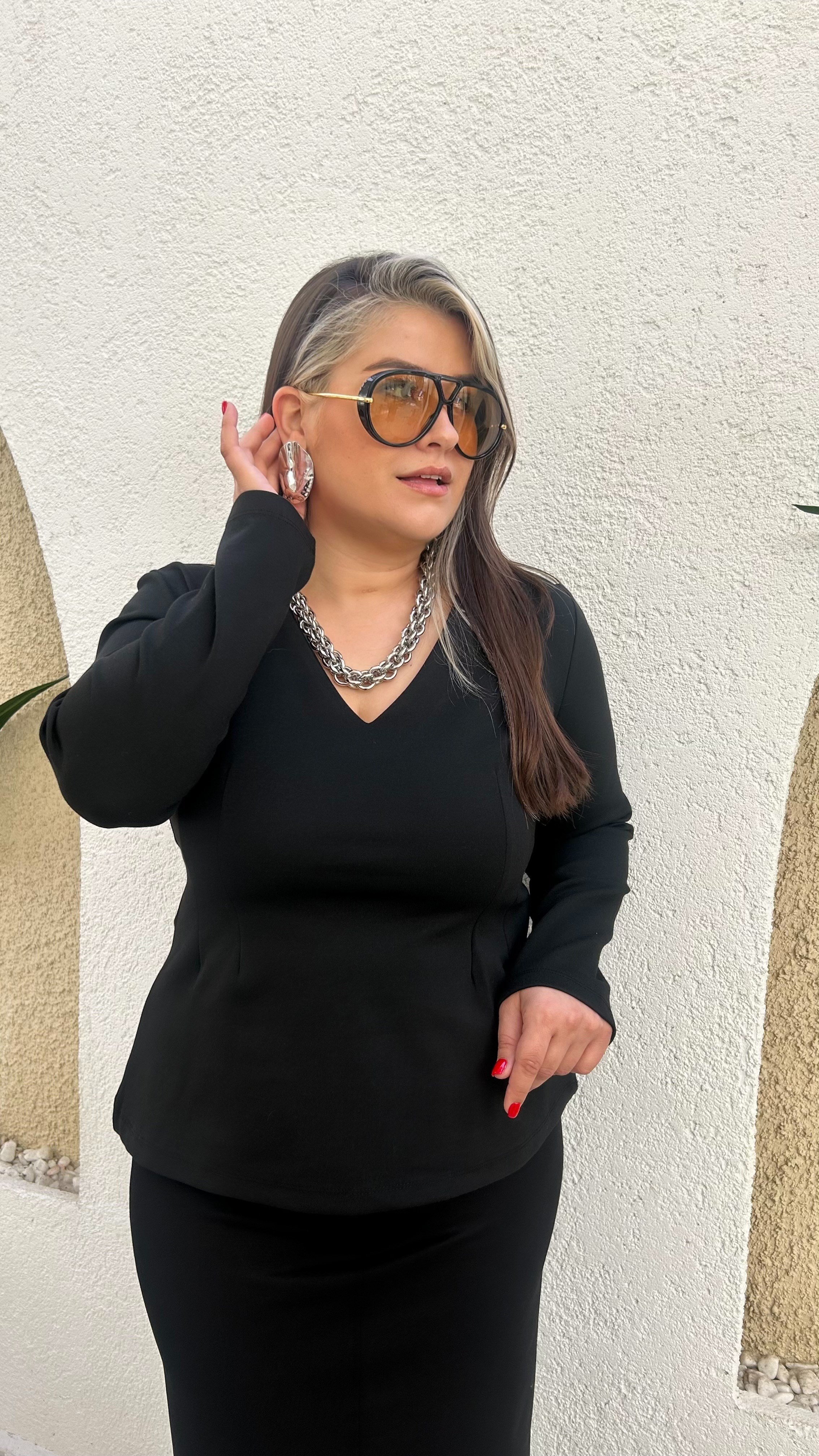 V Yaka Peplum Çelik Kumaşlı Bluz