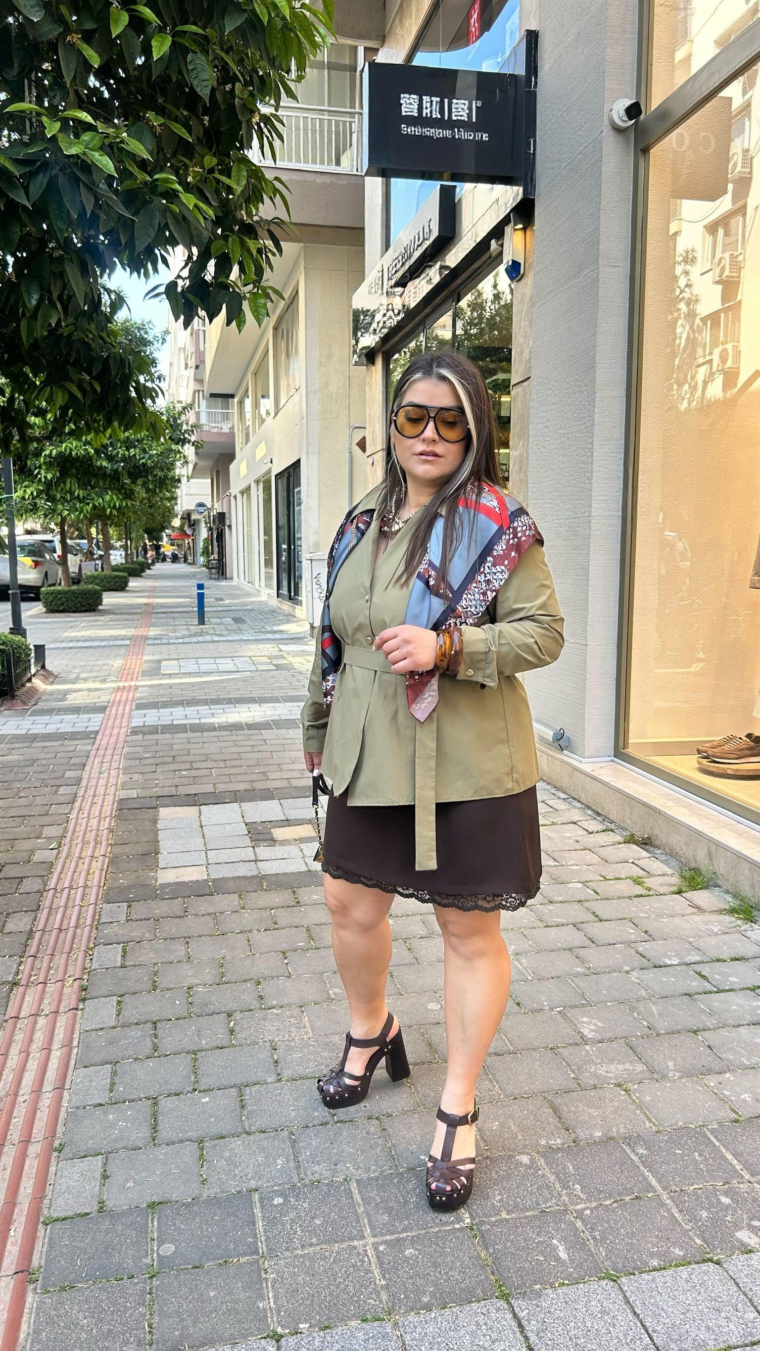 Yeşil Kemerli Poplin Gömlek