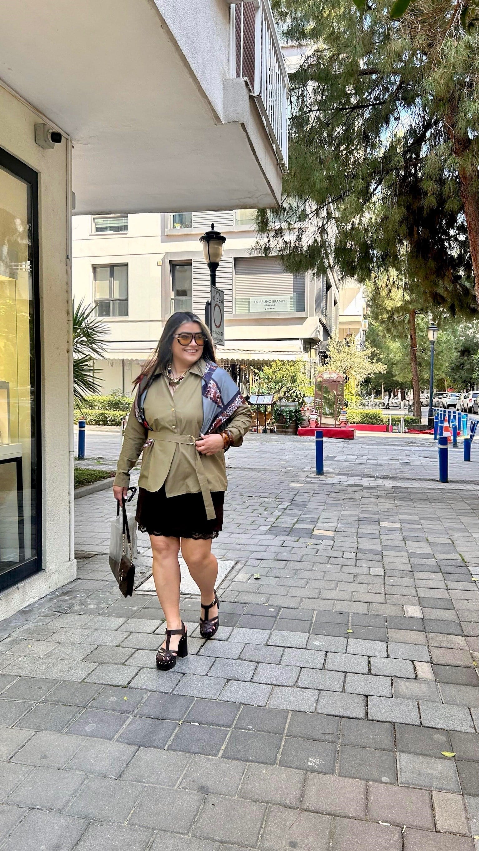 Yeşil Kemerli Poplin Gömlek