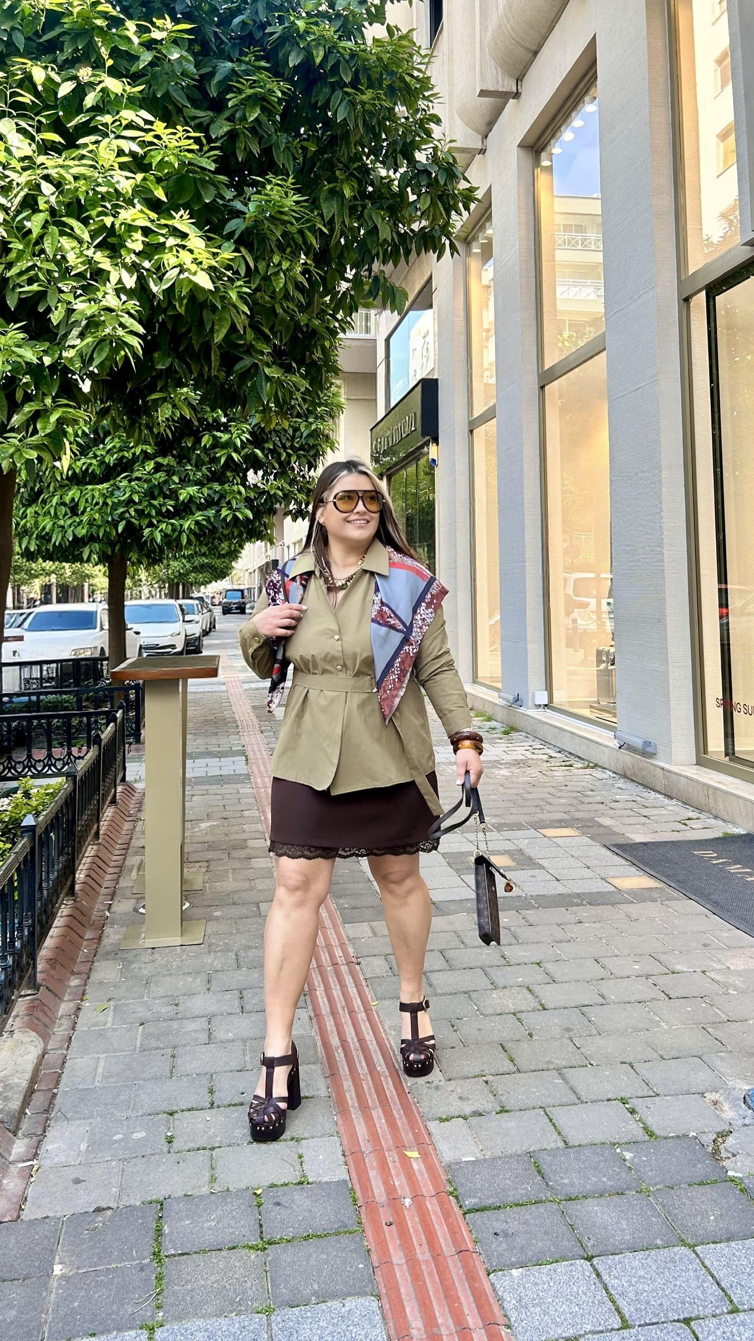 Yeşil Kemerli Poplin Gömlek