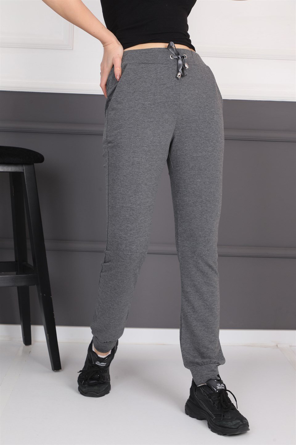 1098318751 - Antrasit Kadın Eşofman Altı Cepli Ribanalı Bağcıklı Jogger Pantolon -westbound