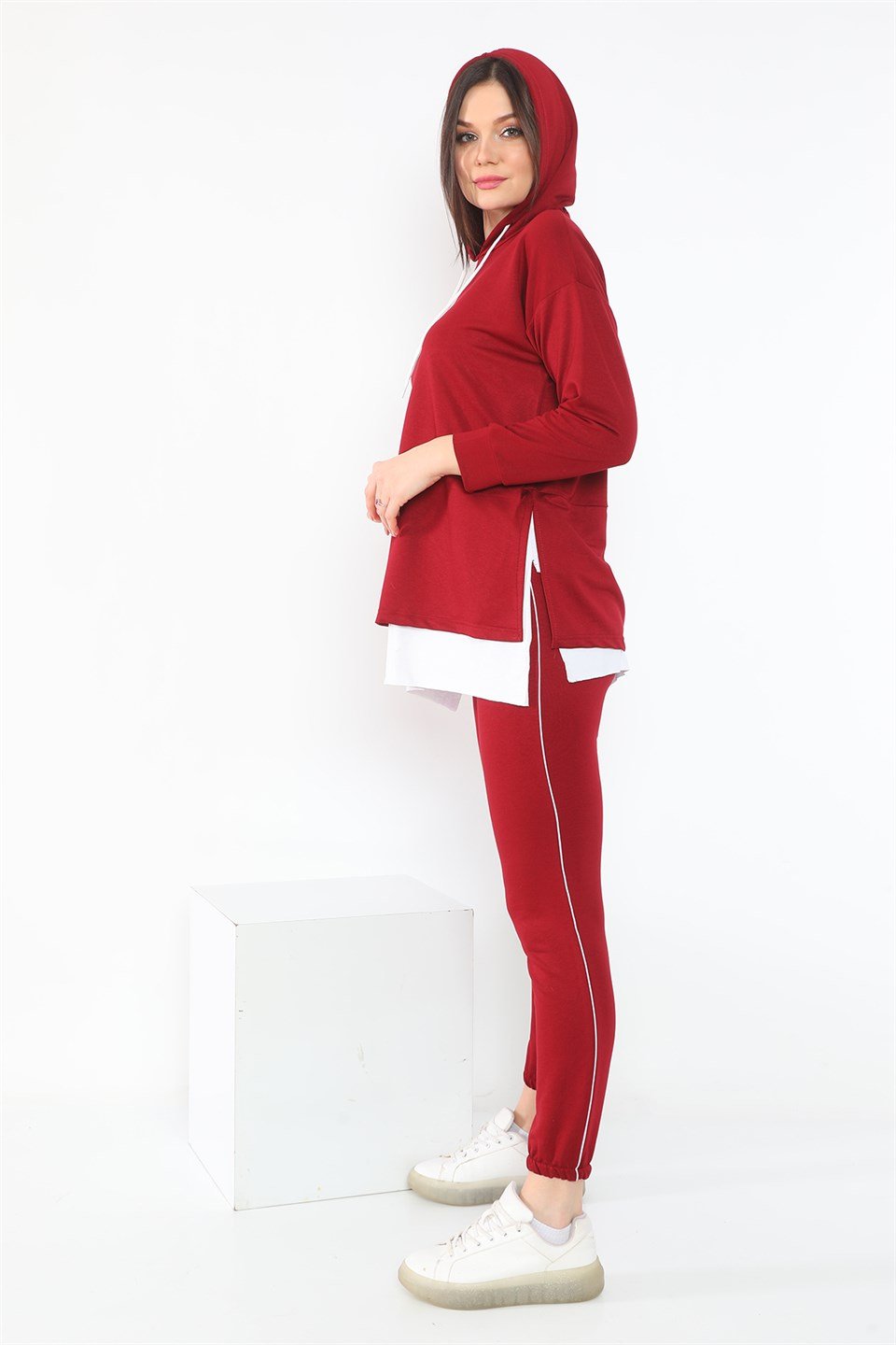 09521648 - Bayan Yırtmaçlı Biyeli Kapüşonlu Eşofman Takımı -westbound