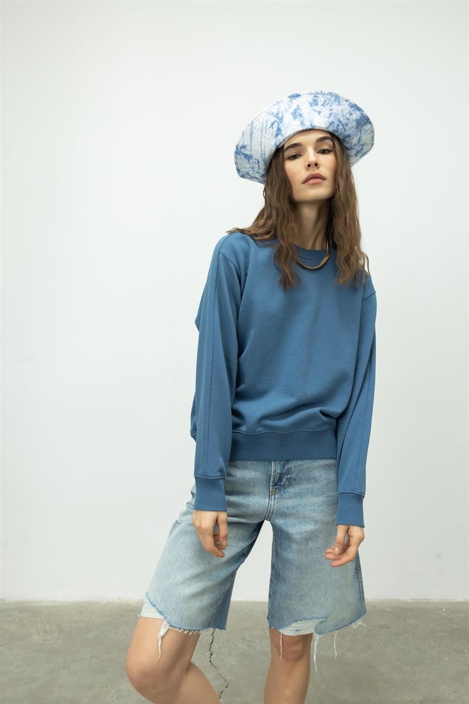 Bisiklet Yaka Basic Sweatshirt