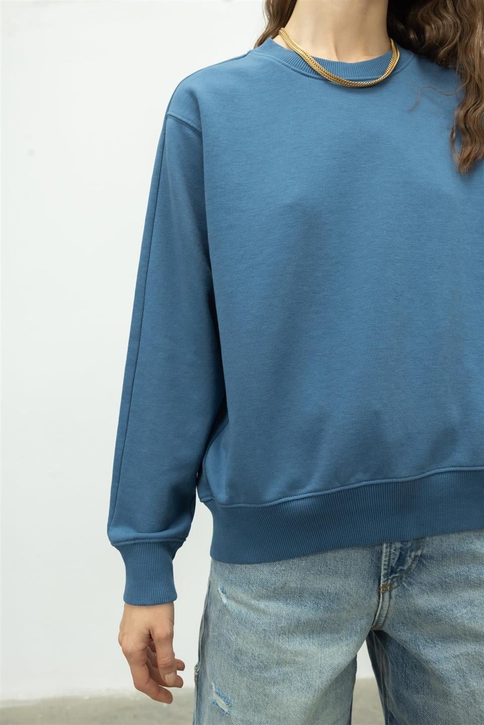 Bisiklet Yaka Basic Sweatshirt