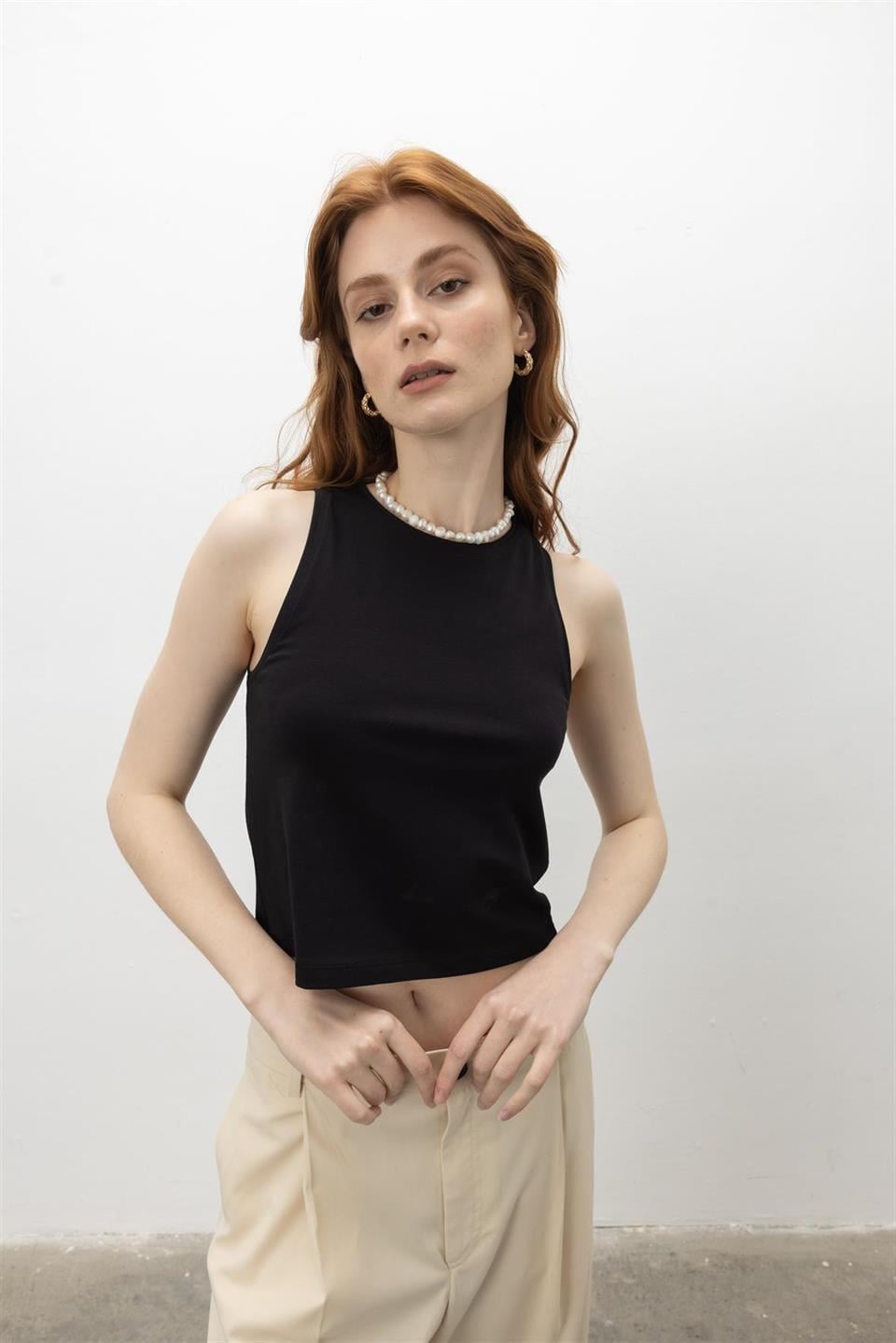Bisiklet Yaka Sıfır Kol Crop Bluz