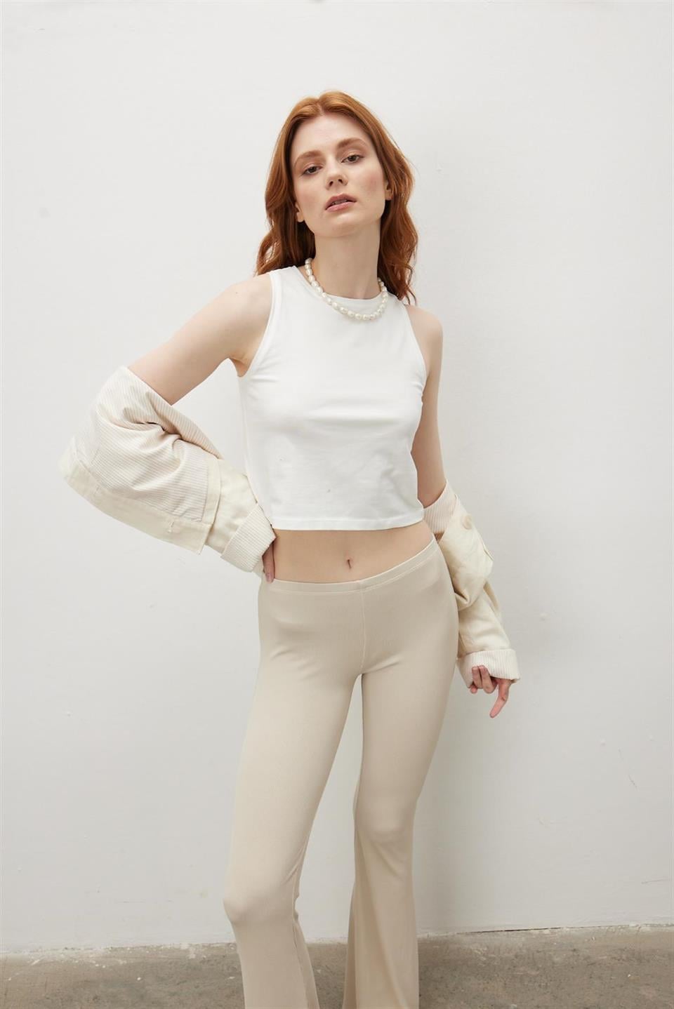 Bisiklet Yaka Sıfır Kol Crop Bluz
