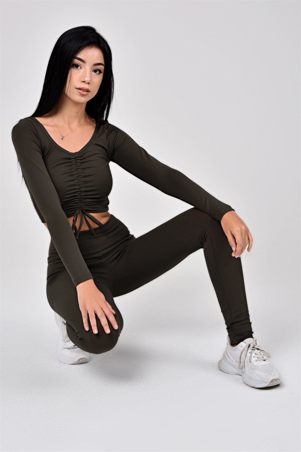 Aff-Fit-030 - İpli Büzgülü Crop Bustiyer - Siyah -westbound