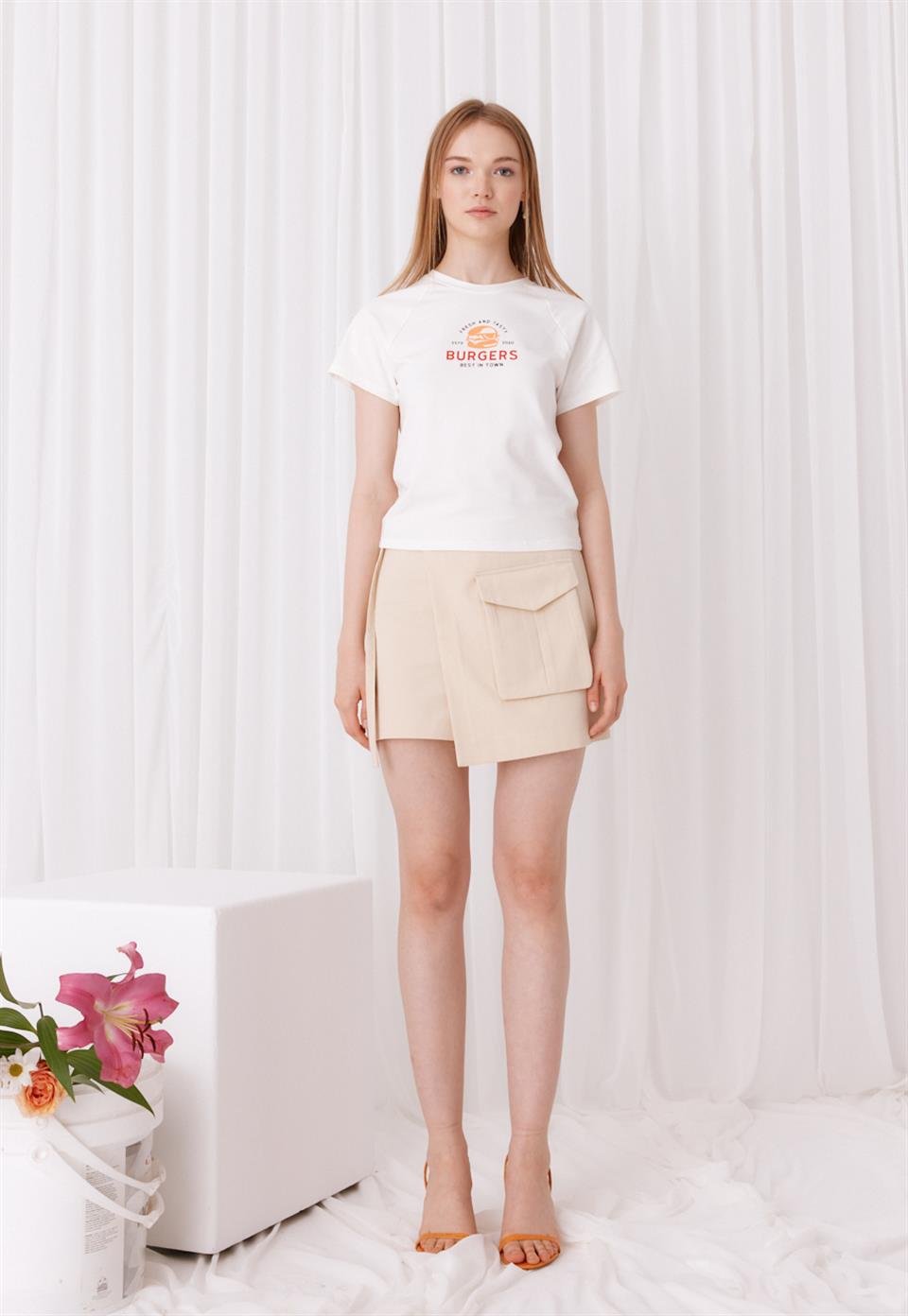 TG076 - Kadın Burgers Baskılı Kısa Kollu T-Shirt -TUBİA