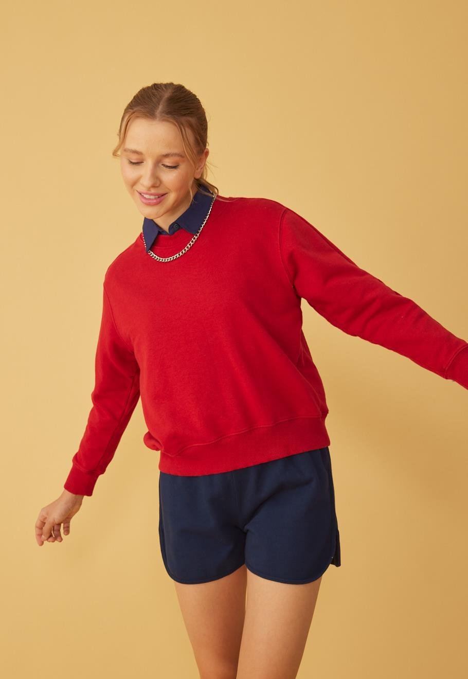Kadın Kırmızı Renk Basic Şardonsuz Sweatshirt