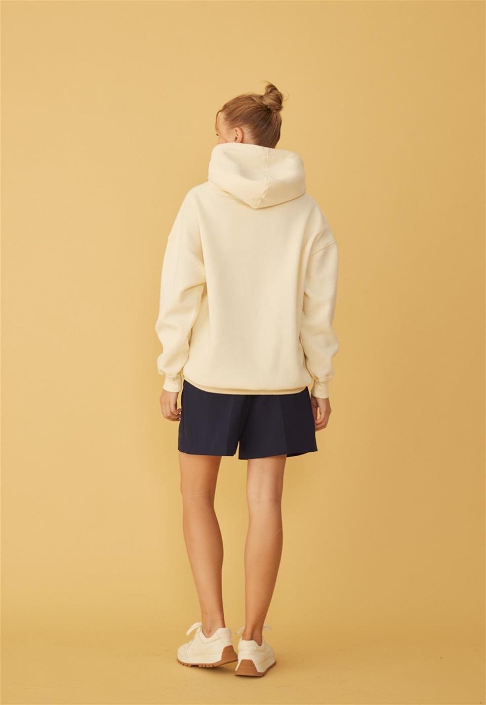 Kadın Oversize Vanilya Kapüşonlu Sweatshirt