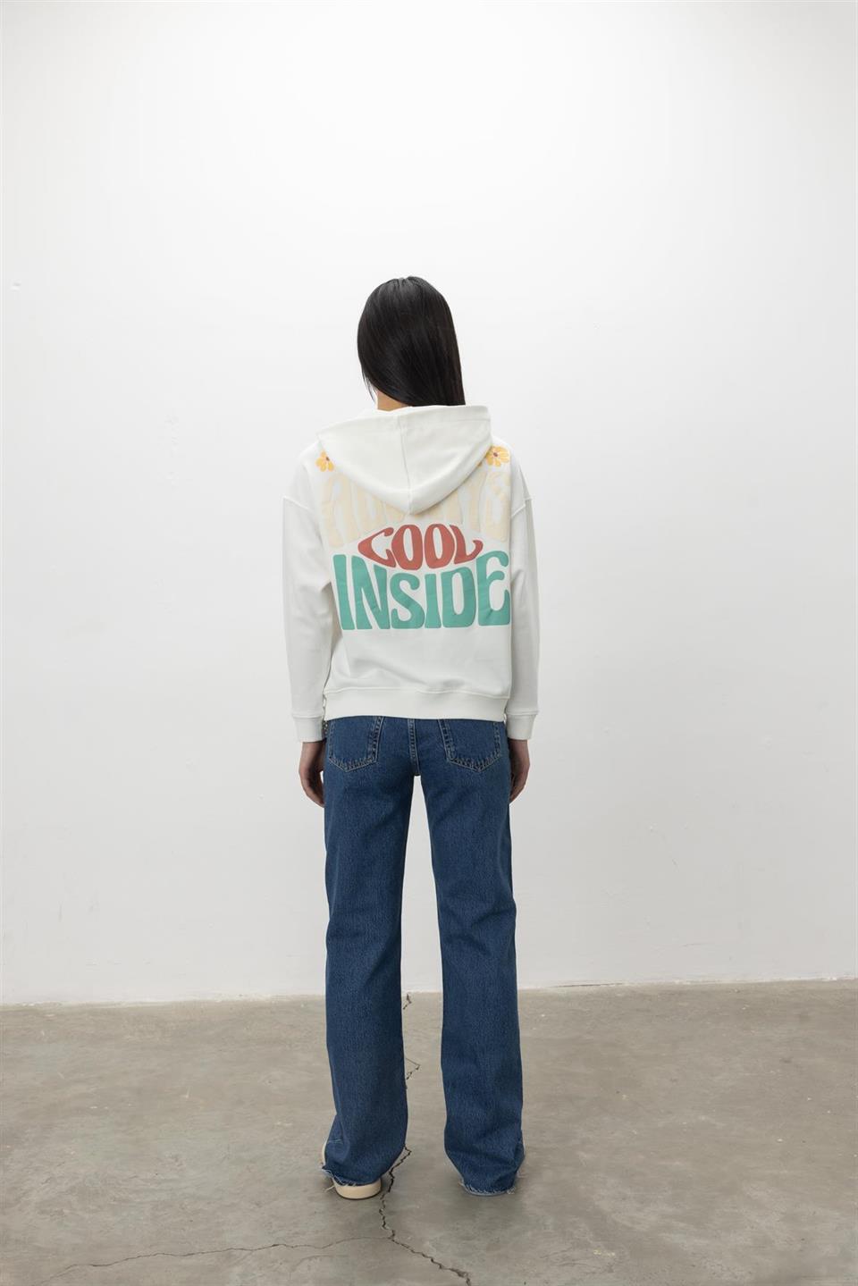 Kapüşonlu Fermuarlı Baskı Detaylı Sweatshirt