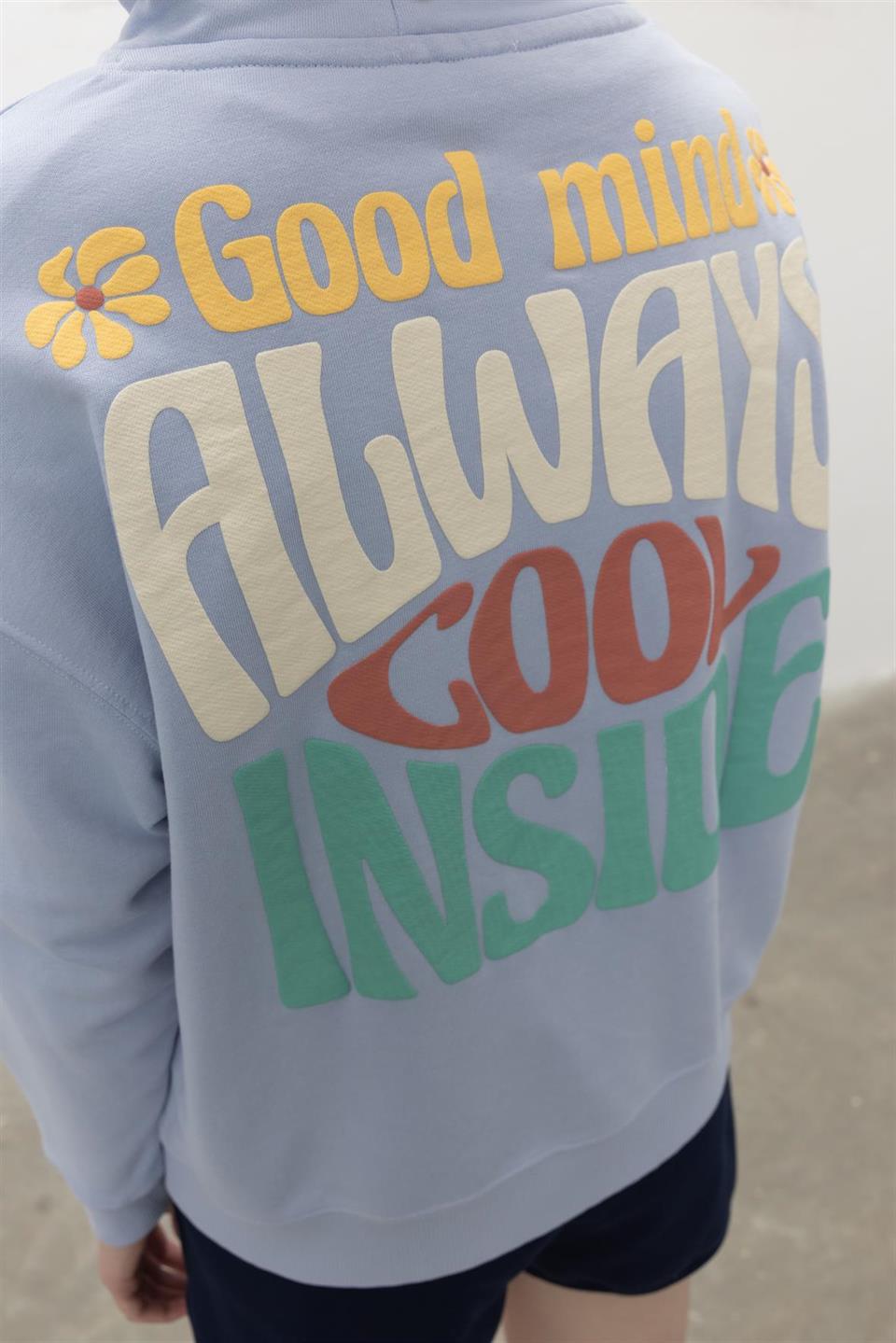 Kapüşonlu Fermuarlı Baskı Detaylı Sweatshirt
