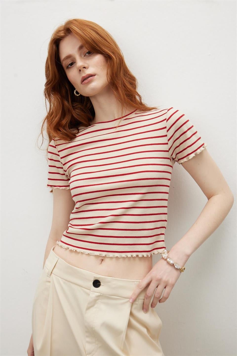 Kırmızı Ekru Çizgili Crop