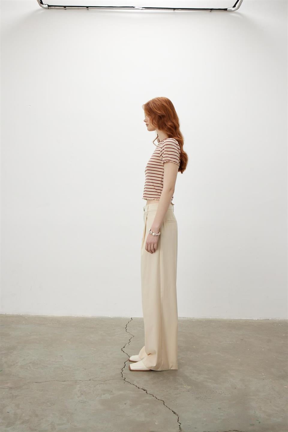 Kırmızı Ekru Çizgili Crop