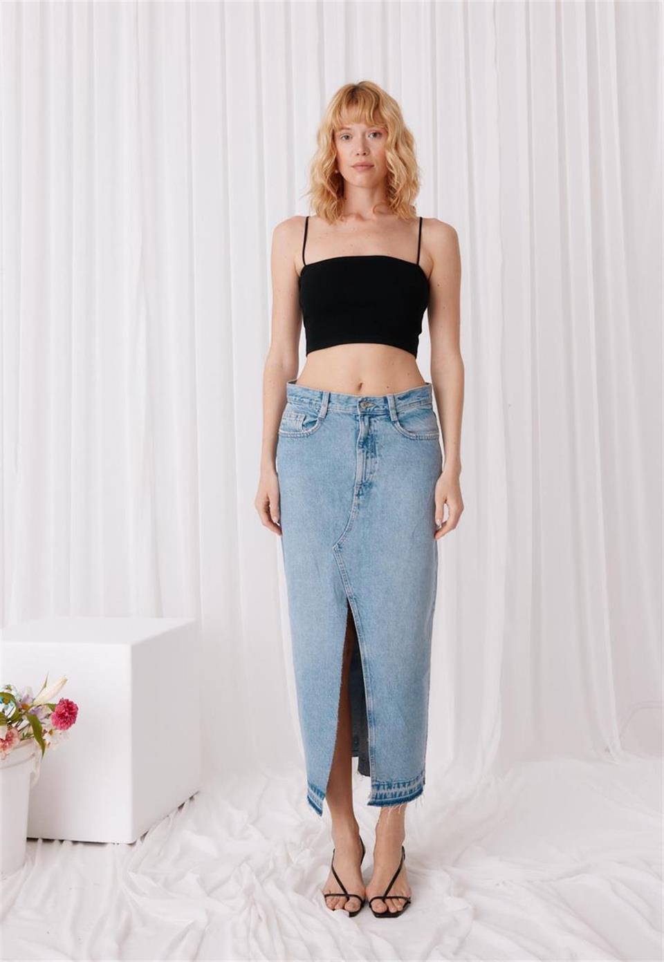 Siyah Askılı Crop Atlet Büstiyer