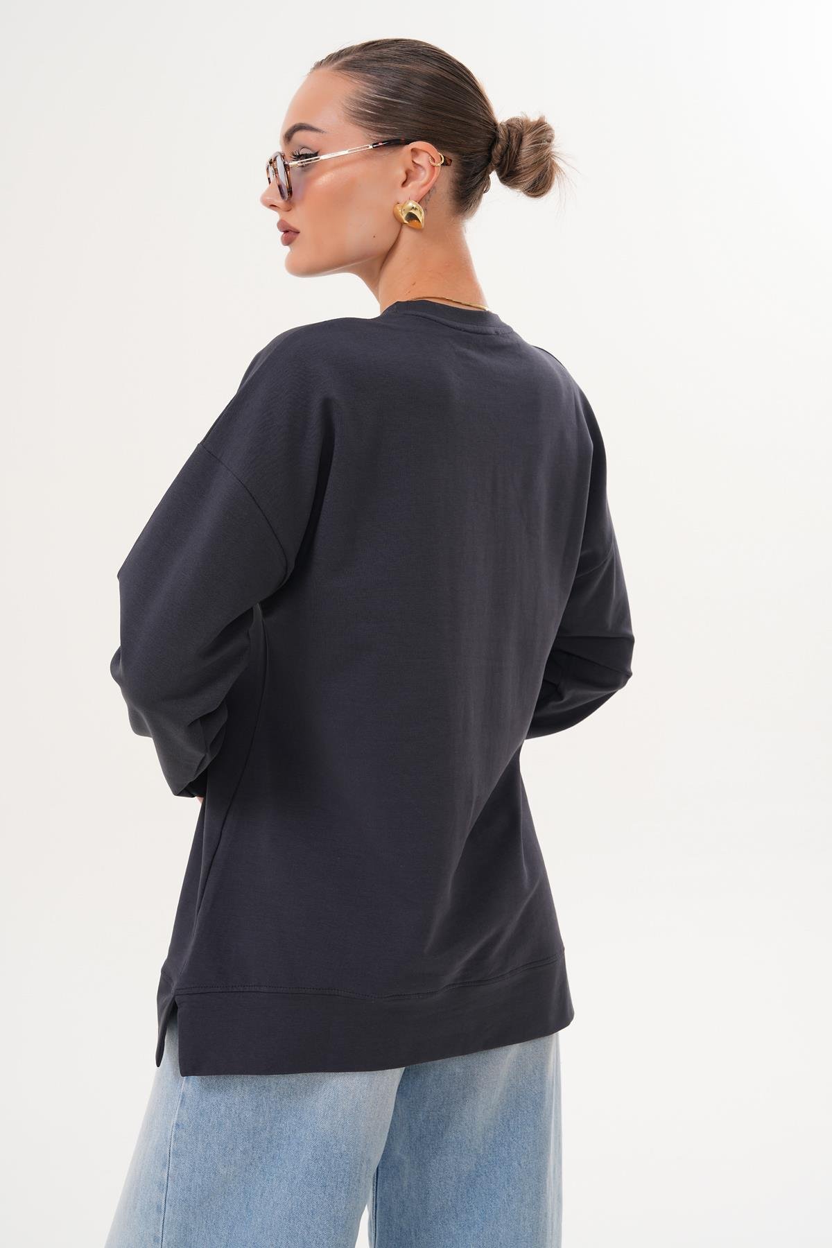 711 - Siyah Yıldız Desenli Bisiklet Yaka Kadın Sweatshirt Tunik 711 -westbound