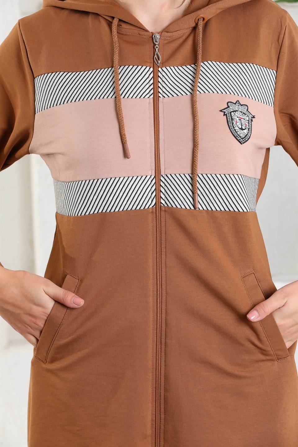 609-6-xl - Taba Pudra Armalı Kapüşonlu Fermuarlı Spor Trenç Kap Jogger Takım -westbound