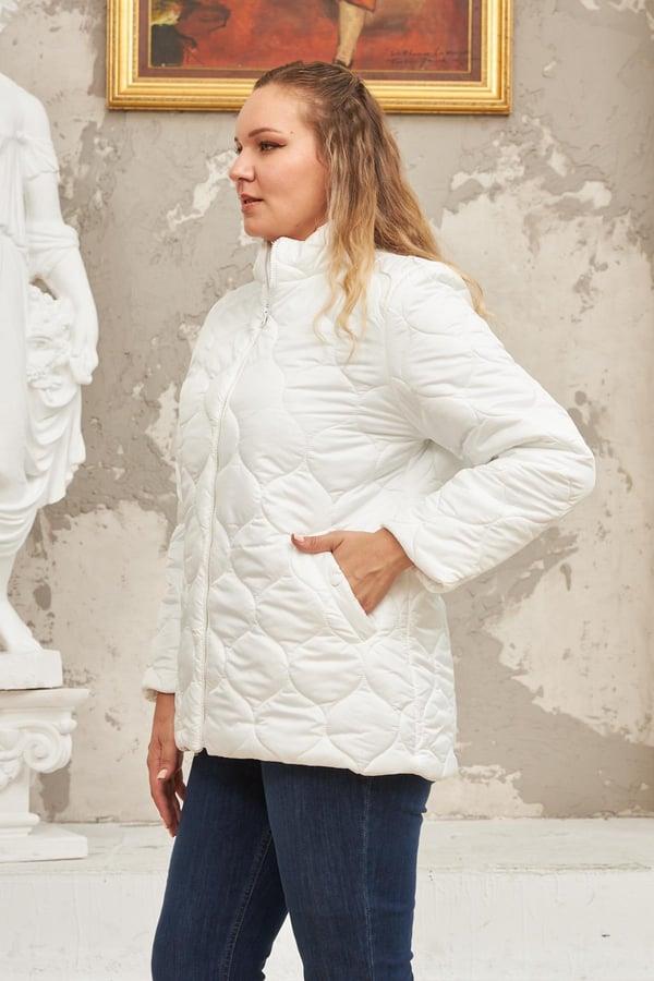 Rm 9786 Kapitone Mont
