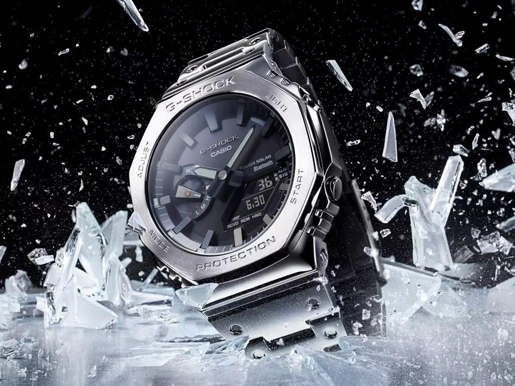 CASIO GM-B2100D-1ADR ERKEK KOL SAATİ