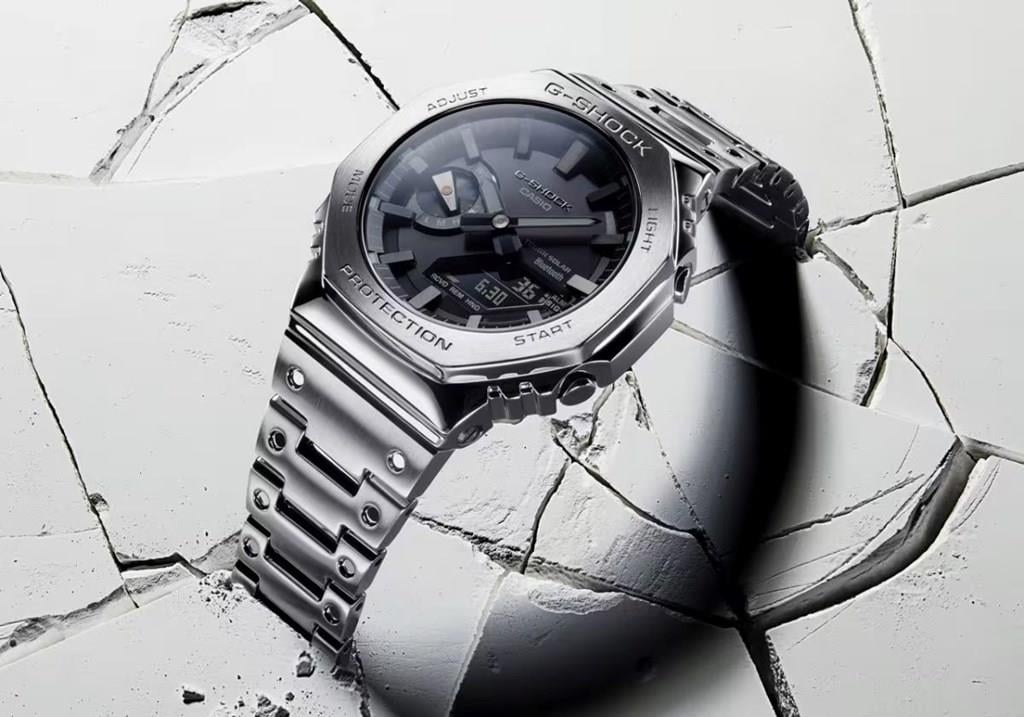 CASIO GM-B2100D-1ADR ERKEK KOL SAATİ