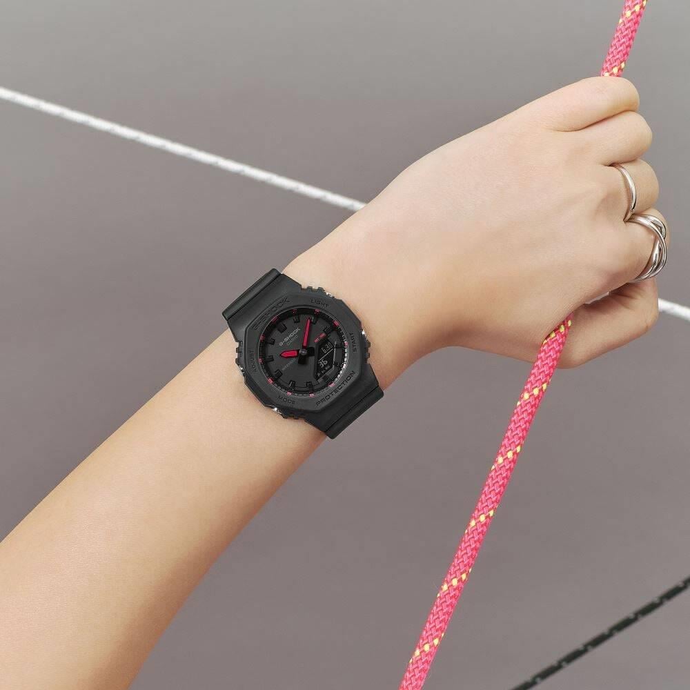 CASIO GMA-P2100SA-1A1DR KADIN / KIZ KOL SAATİ